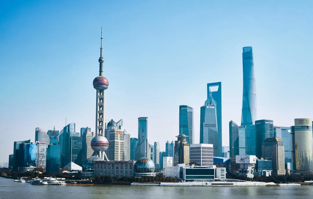重庆恒凡达钢结构厂房与网架结构工程的技术特点及应用场景解析